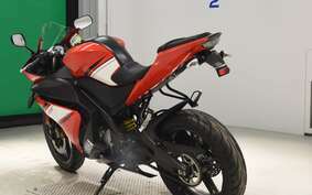 YAMAHA YZF-R125 RE06