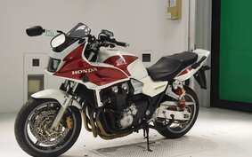 HONDA CB1300SB SUPER BOLDOR A 2013 SC54