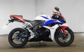 HONDA CBR600RR 2011 PC40