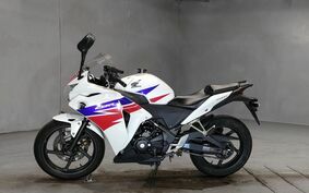 HONDA CBR250R MC41