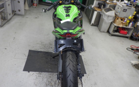 KAWASAKI ZX-25R ZX250E