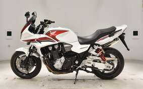 HONDA CB1300SB SUPER BOLDOR A 2013 SC54