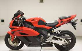 HONDA CBR1000RR 2004 SC57