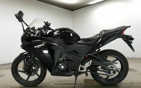 HONDA CBR125R JC50