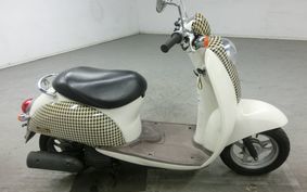 HONDA CREA SCOOPY I AF55