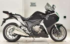 HONDA VFR1200F DCT 2011 SC63