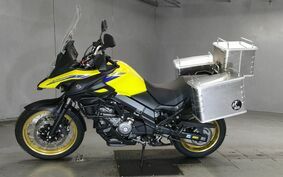 SUZUKI DL650 ( V-Strom 650 ) XT 2021 C733A