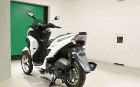 YAMAHA TRICITY 125 SE82J